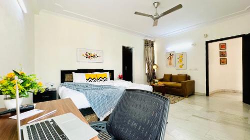 Defence Colony Apartamento | BluO Studio - Defence Colony - BathTub, Kitchen