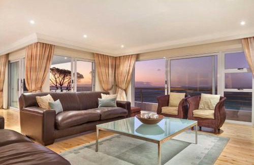 Mountainside Casa | Blushing Bride by HostAgents