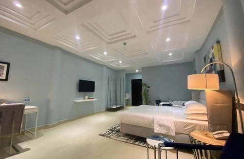 Port Harcourt Hotel | Bluxton Hill Hotel