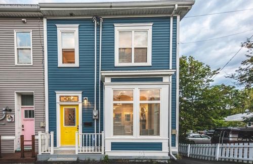 Quidi Vidi Casa | Blvd House Quidi Vidi Lake Parking