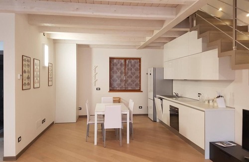 Magugnago Apartamento | Bmp Apartment DELUXE 1 con vista al lago Jacuzzi