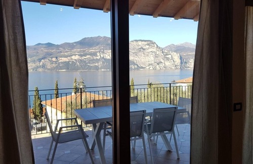Magugnago Apartamento | Bmp Apartment DELUXE 1 con vista al lago Jacuzzi