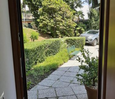 Belgirate Apartamento | BMP APARTMENT GIOIOSA 2 giardino vista Lago Maggiore