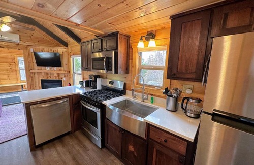 Twin Mountain Casa | BMV6 Tiny Home village near Bretton Woods