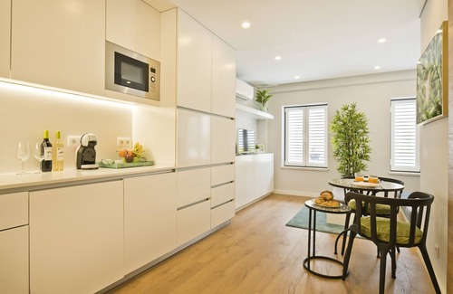 Lisbon Old Town Apartamento | BmyGuest Bruno's 36 Exclusive Apartment I (C96)
