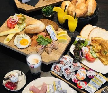 Venlo Cama Y Desayuno | BnB Grand Café Prins Bernhard