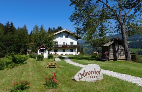 Monguelfo Apartamento | Bnb Lettnerhof Terrace Family Suite