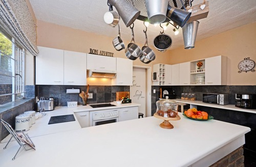 Greater Johannesburg Metropolitan Area Cama Y Desayuno | BnB on 8th Avenue