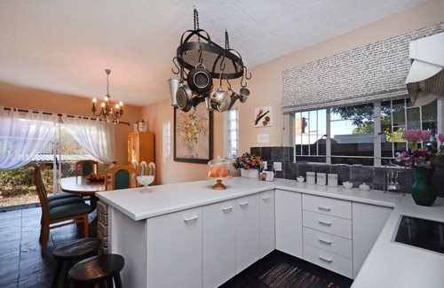 Greater Johannesburg Metropolitan Area Cama Y Desayuno | BnB on 8th Avenue
