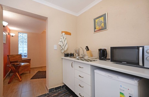 Greater Johannesburg Metropolitan Area Cama Y Desayuno | BnB on 8th Avenue