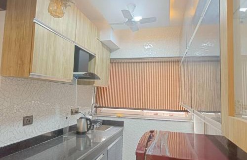 New Delhi Apartamento | BnBBuddy Executive Studio Apt in West Delhi 720