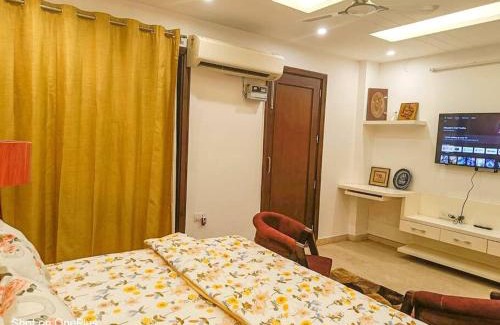Shalimar Bagh Apartamento | BnBBuddy Stupendous Home In Shalimar Bagh