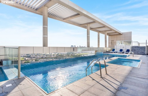 Dubai Sports City Apartamento | bnbme | The Medalist | 1 BDR