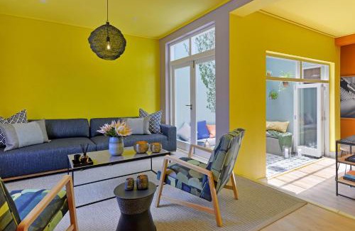 Bo'Kaap Casa | Bo-Kaap Elegance Historic Luxury & Mountain Views