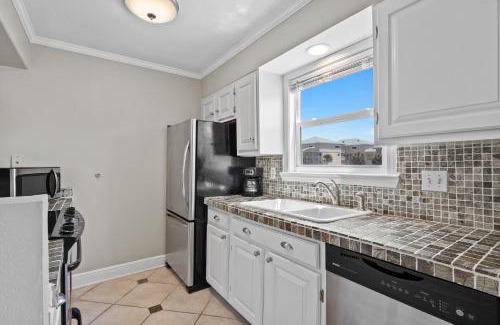Pensacola Beach Casa | Boardwalk Unit A4