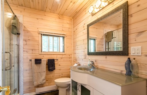 Sioux Narrows Cabaña | Boat access on Lake of the Woods. 10-15 minutes from Kenora