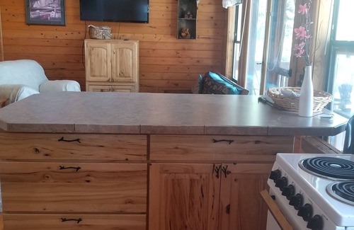 Rathdrum Cabina | BOAT ACCESSIBLE ONLY. Lake front secluded cabin. You must have access to a boat