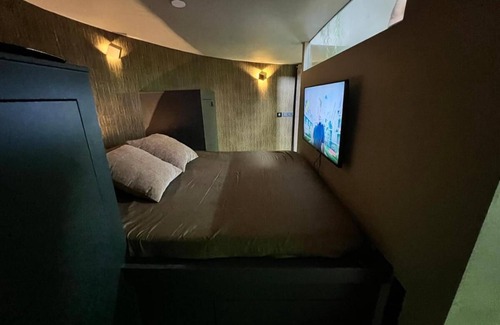 Eastern Docklands Cama Y Desayuno | Boat And Boost: Luxury & Wellness