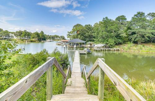 Deltaville Casa | Boat Dock and Kayaks Waterfront Home in Deltaville!