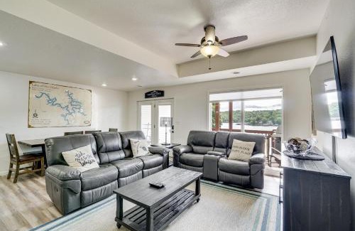 Lake Ozark Casa | Boat Dock and Slip Access Lake of the Ozarks Gem