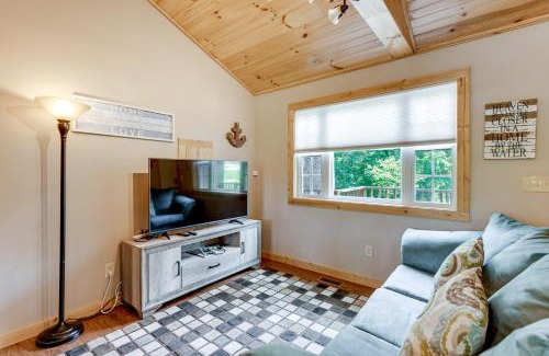 Dandridge Casa | Boat Dock Family-Friendly Douglas Lake Home!