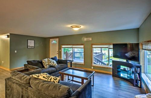 Sunrise Beach Casa | Boat Dock, Game Room Lakefront Sunrise Beach Home