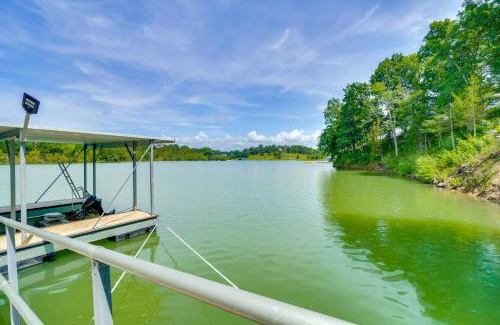 Dandridge Casa | Boat Dock Pet-Friendly Douglas Lake Getaway!