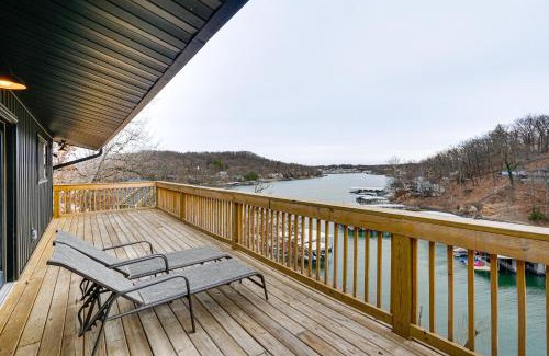 Lake Ozark Casa | Boat Dock Waterfront Lake of the Ozarks Home
