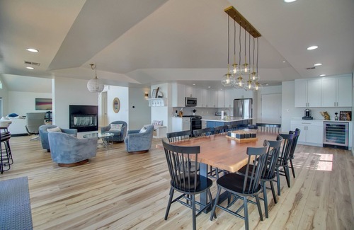 Grove Casa | Boat Dock + Waterfront Patio: Grove Hideaway!