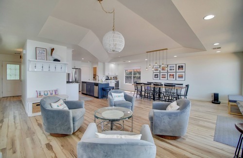 Grove Casa | Boat Dock + Waterfront Patio: Grove Hideaway!