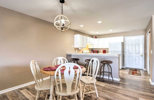 Camdenton Condominio | Boat, Fish & Swim On-Site: Lake of The Ozarks Unit