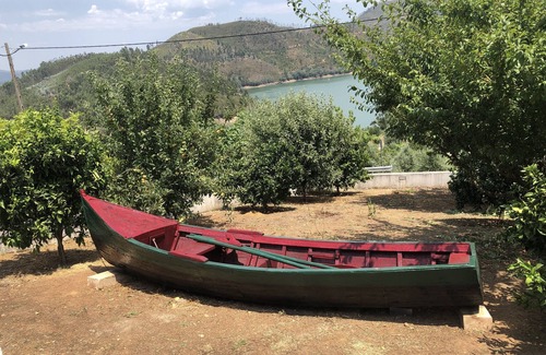 Pombeira Villa | Casa del barco por el río Ferreira do Zezere