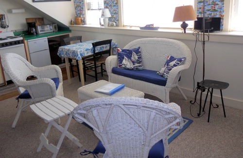 Stonington Apartamento | La casa de botes en el puerto Spruce