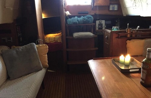 Naturist Village Alquiler De Eote | Boat in Cap d'Agde
