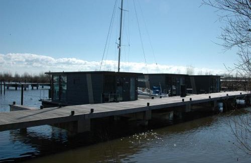 Volendam Alquiler De Eote | Boat in Volendam near Marina Museum