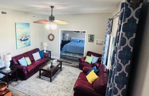 Cedar Point Casa | Boat & pet friendly-3 bedroom