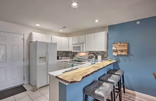 Camdenton Condominio | Boat Ramp, Dock & Slip: Step-Free Camdenton Condo!
