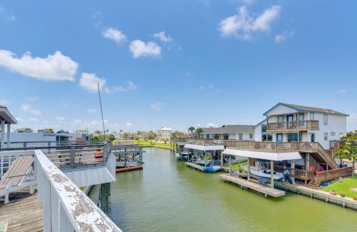 Galveston Casa | Boat Slip and Decks Waterfront Gem Near Galveston!