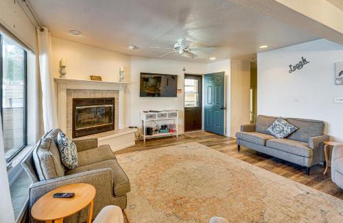 Lake Ozark Apartamento | Boat Slip and Pool Access at Lake Ozark Condo!