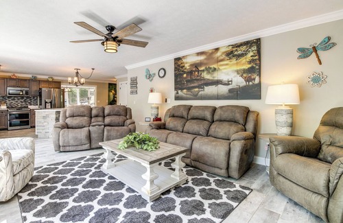 Tazewell Casa | Boat, Swim & Unwind: Waterfront Norris Lake Home!
