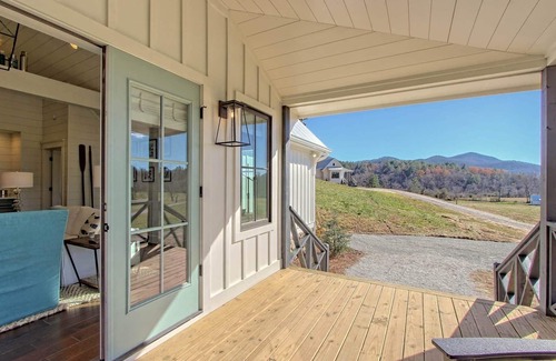 Dillard Cabaña | Boathouse Cottage @ Julep Farms - Cerca de las tierras altas