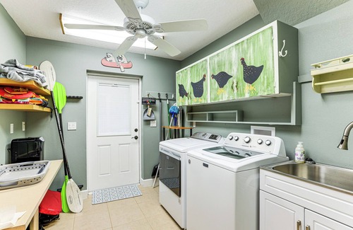 Citrus Springs Casa | Boathouse & Dock: Riverfront Dunnellon Getaway!