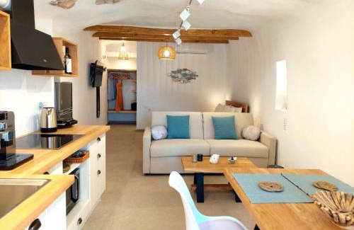 Psathi Casa | Boathouse Kimolos Rema