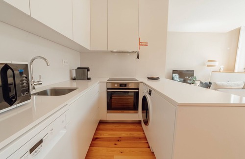 Cedofeita Apartamento | Boavista Premium II Duplex Terrace by Vacationy