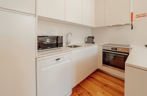 Cedofeita Apartamento | Boavista Premium II Duplex Terrace by Vacationy