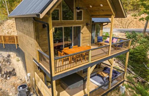 Sevierville Casa | Bobber Bungalow - Boat Float Relax