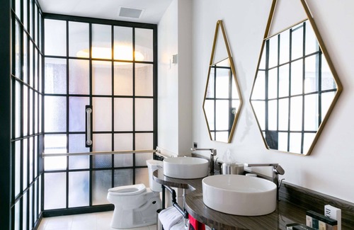 Downtown Nashville Hotel | Bobby Hotel