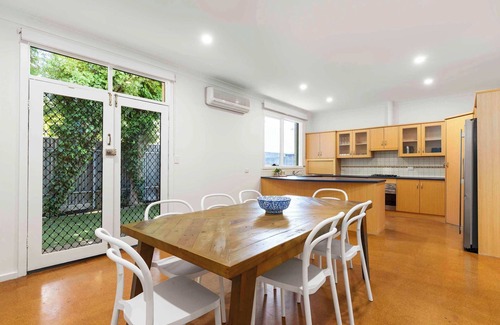 Grange Casa | Bobby's Beachside Bungalow in Grange