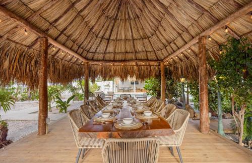 Malmok Villa | Boca Beach House NEW LUX 6 Bed 6 Bath Pool Walk To Beach