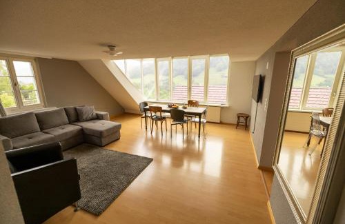 Lichtensteig Apartamento | Bodega NOI Apartement